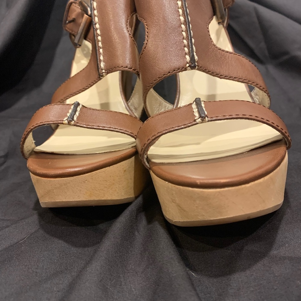 Max Studio Arial Platform Heels Size 9M - Picture 3 of 11